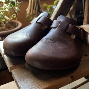 Like-New Birkenstocks